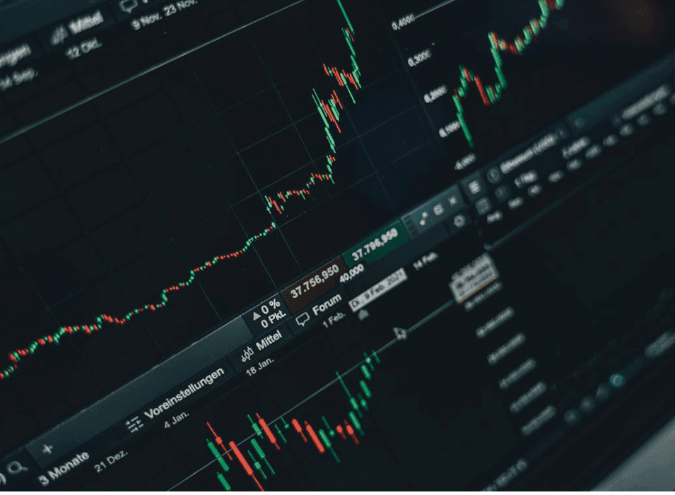 Trade movements on graphs